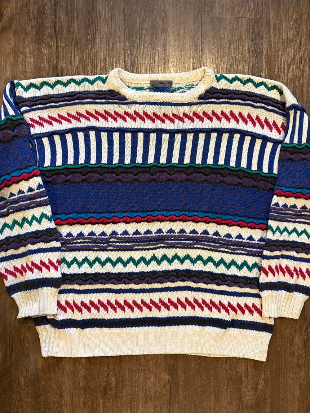 Vintage men’s XL etchings textured 3d knit sweater